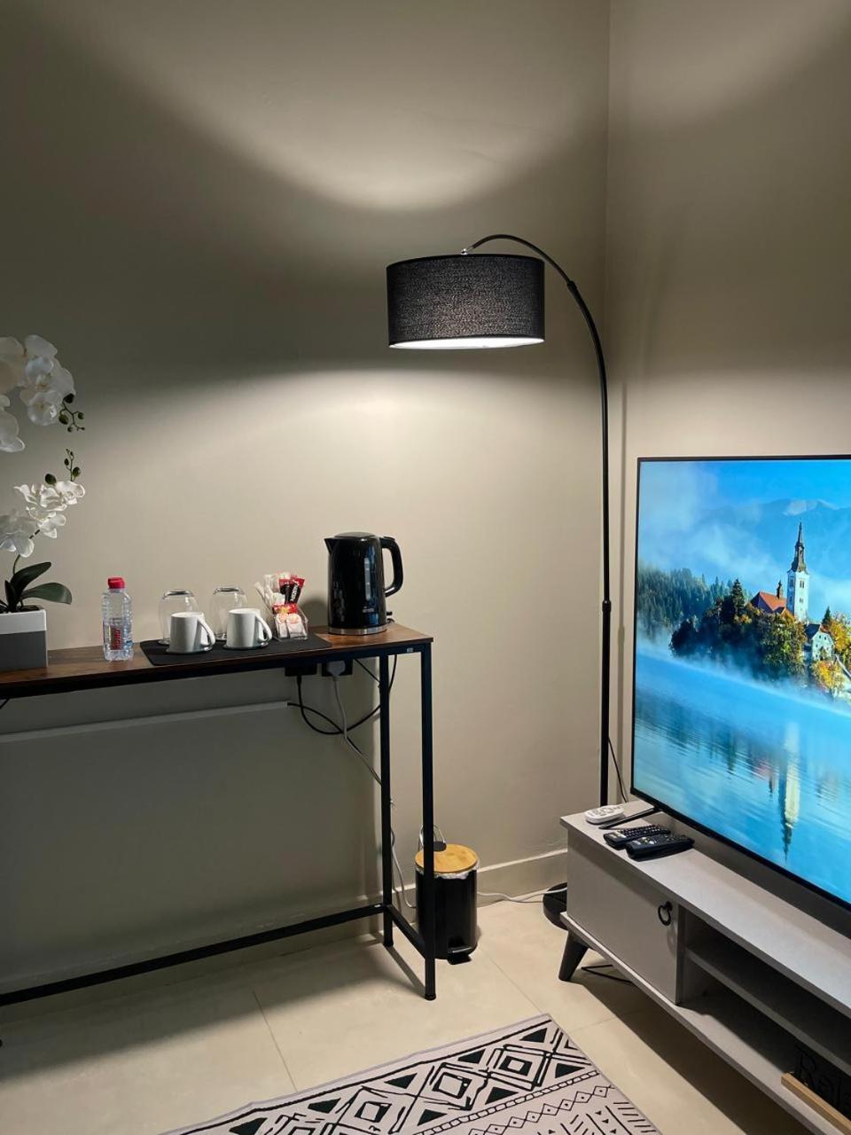 Apartamento استوديو هادئ وحديث Riad Exterior foto